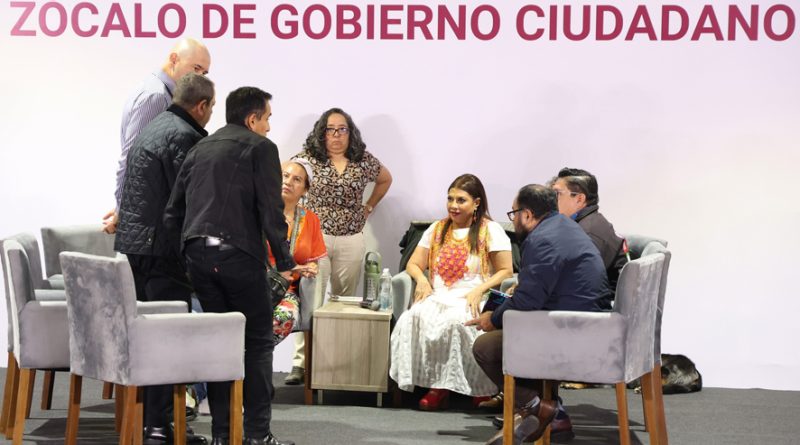 Clara Brugada atiende en audiencia ciudadana a casi 4 mil personas, entre ellas a comerciantes del mercado La Nueva Viga