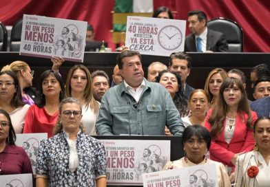 Pedro Haces Barba presenta el dictamen de las 40 horas en la Cámara de Diputados y obtiene respaldo mayoritario en el Pleno