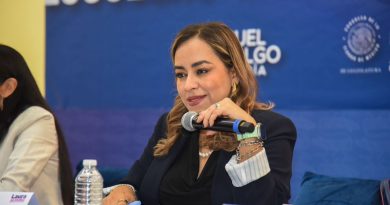 Crecen riesgos en menores por uso de pantallas; padres de familia y expertos coinciden en prohibir acceso a redes sociales en niñas y niños