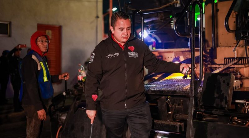 Janecarlo Lozano repavimenta 8.2 kilómetros de vialidades para mejorar la movilidad en Cuautepec