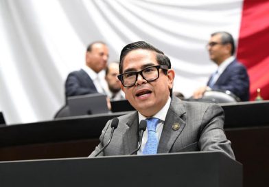Miserable y vulgar que se  lucre y abuse de las necesidades de jóvenes estudiantes; becas Benito Juárez: “un fraude a la educación”