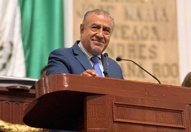 Pablo Trejo propone ampliar el uso de plástico reciclado en mobiliario público de la Ciudad de México