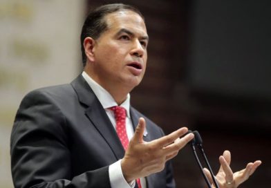 Mejía Berdeja denuncia contaminación y corrupción en carboeléctricas de Coahuila